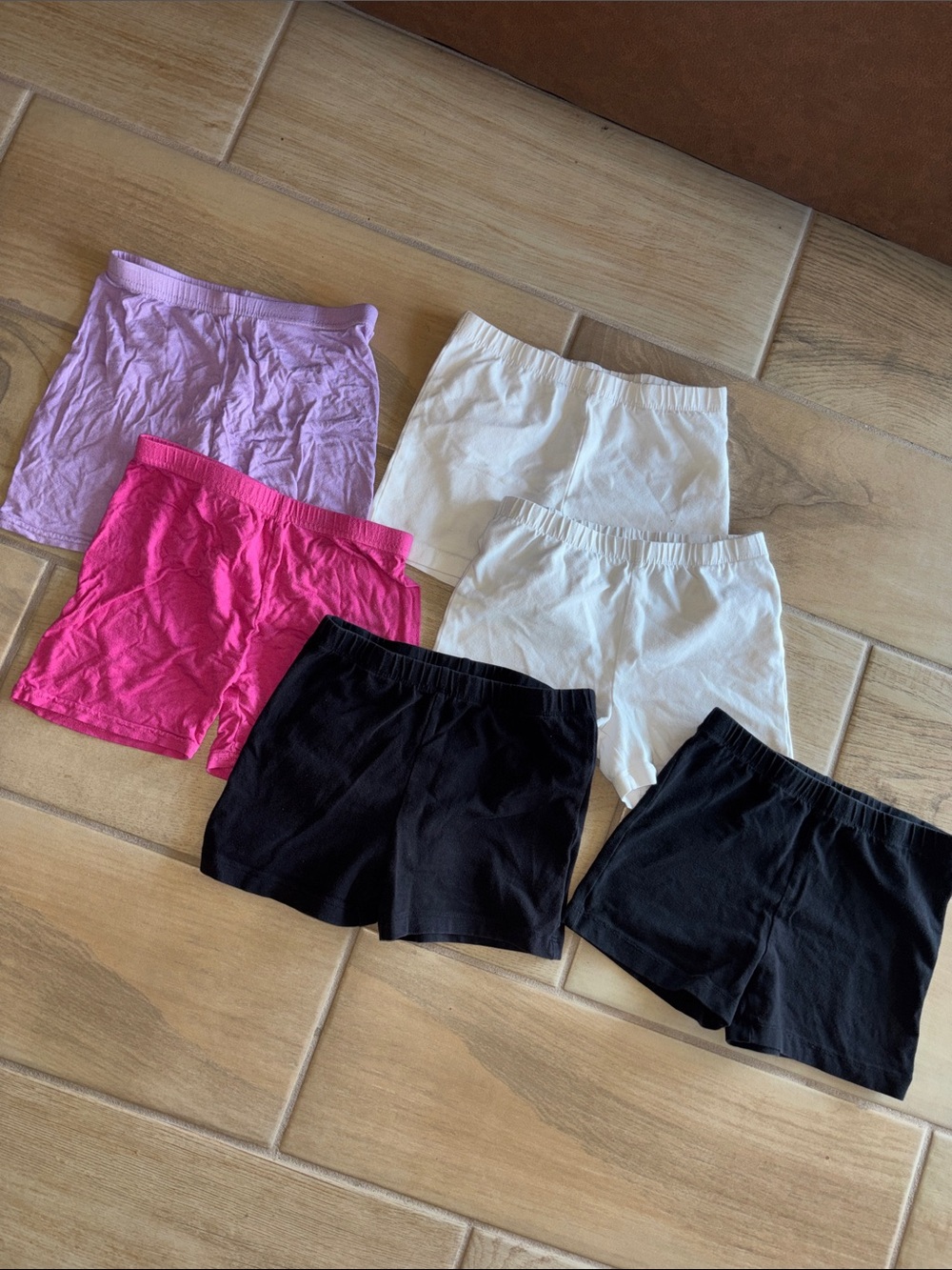 Bundle (6) of girl’s cartwheel shorts Children’s Place and Amazon size 7/8